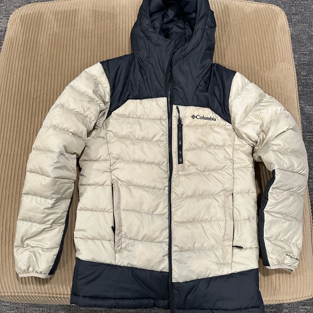 Columbia Men’s Two-Tone Puffer Jacket - Cream and Black